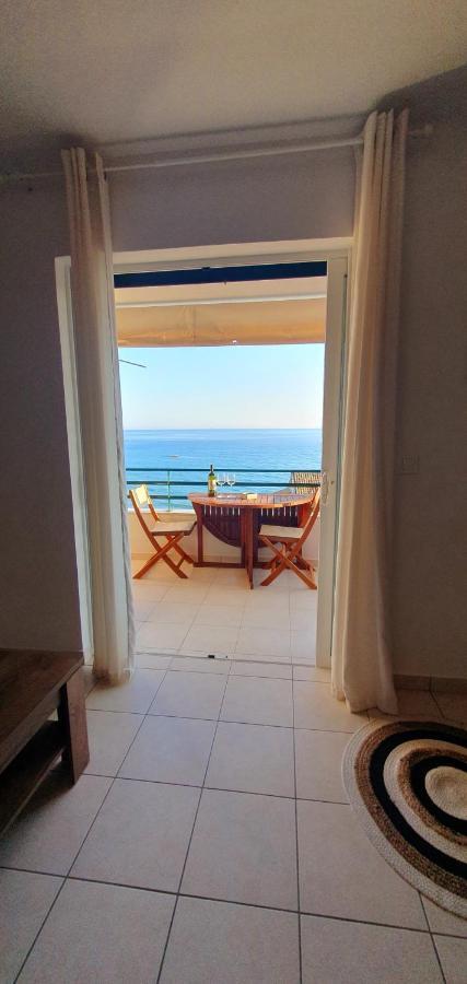 House Apartament Glifada